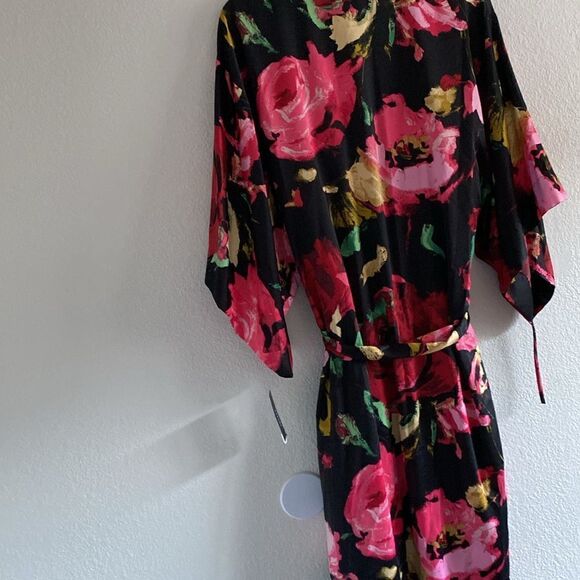 Natori Floral Print Pajama Set - Picture 6 of 13